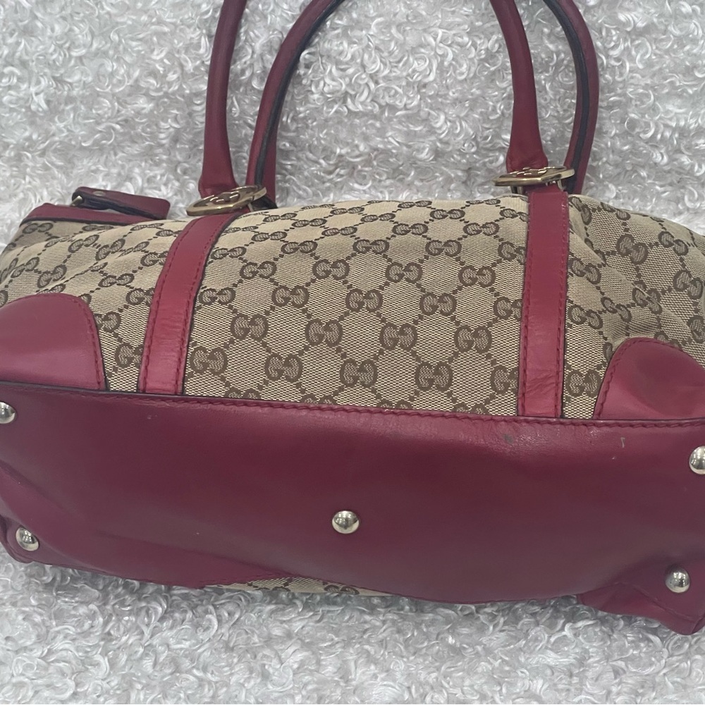 Gucci GG Canvas Lovely Shoulder Bag - Picture 6 of 16